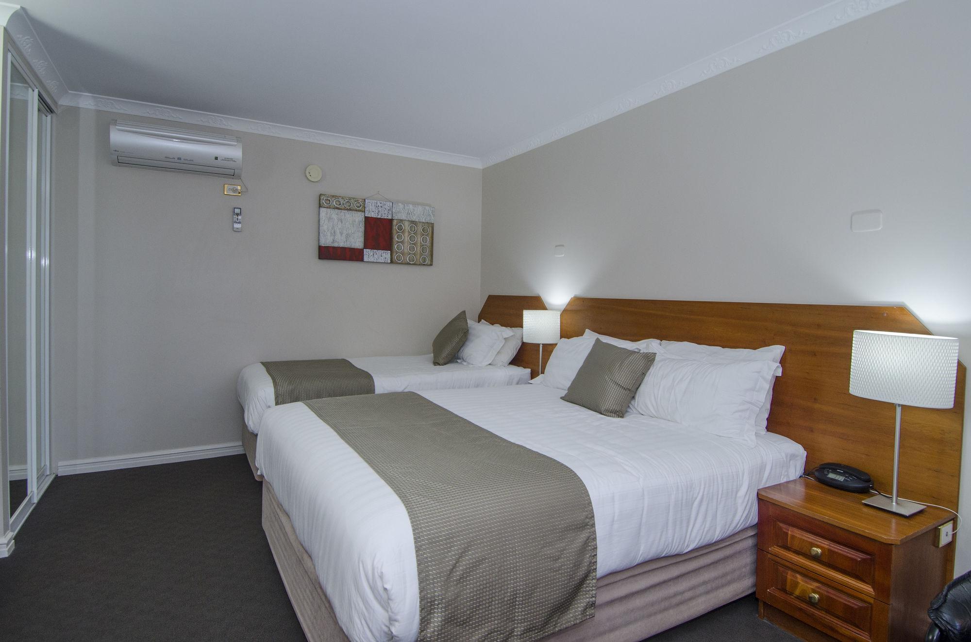 קלגורלי Quality Inn Railway Motel מראה חיצוני תמונה