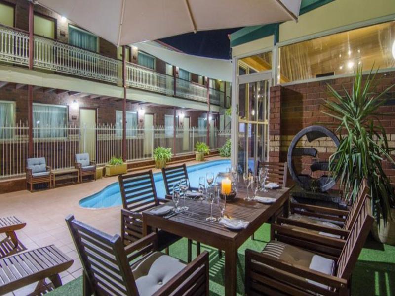קלגורלי Quality Inn Railway Motel מראה חיצוני תמונה