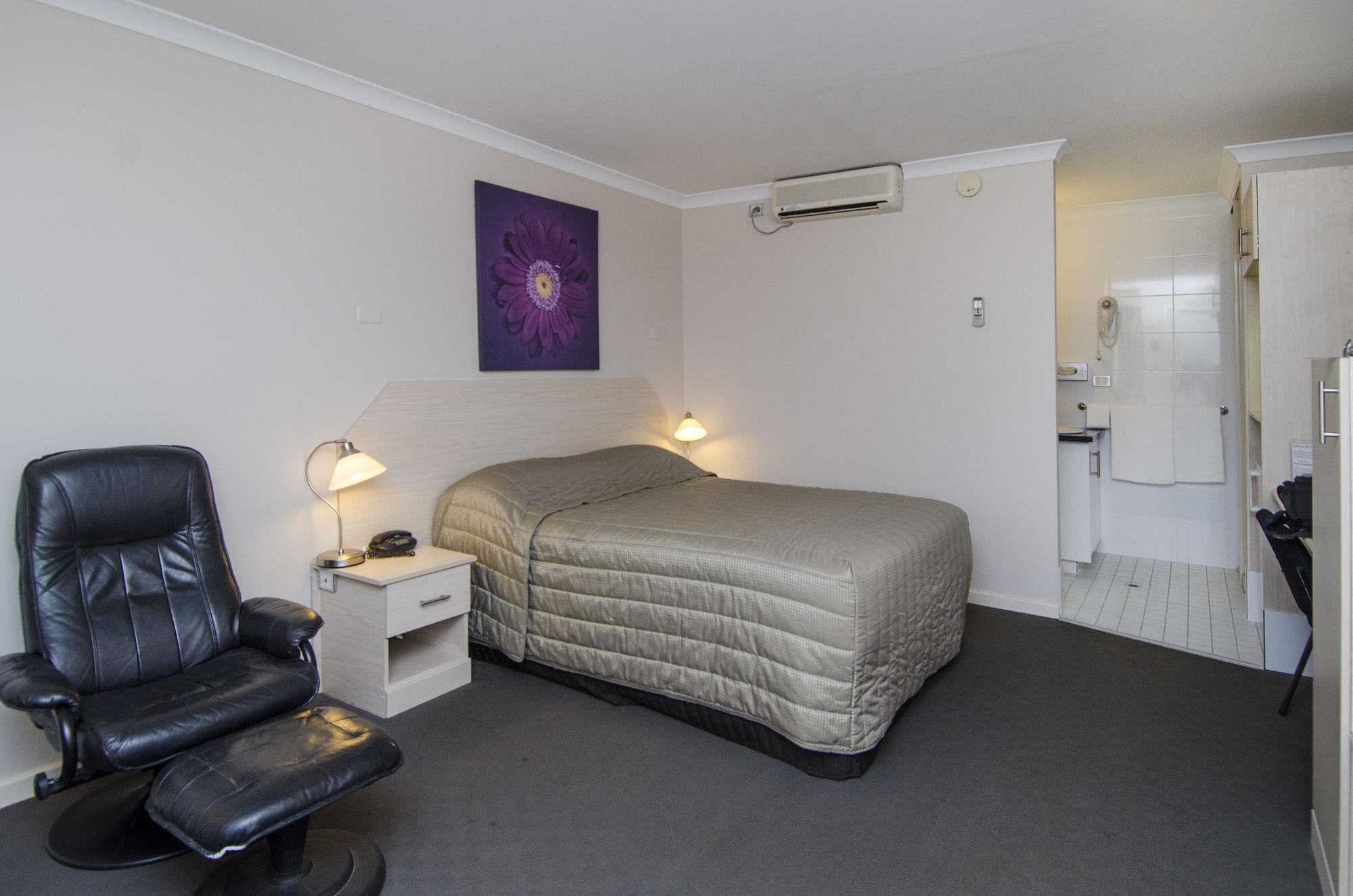 קלגורלי Quality Inn Railway Motel מראה חיצוני תמונה