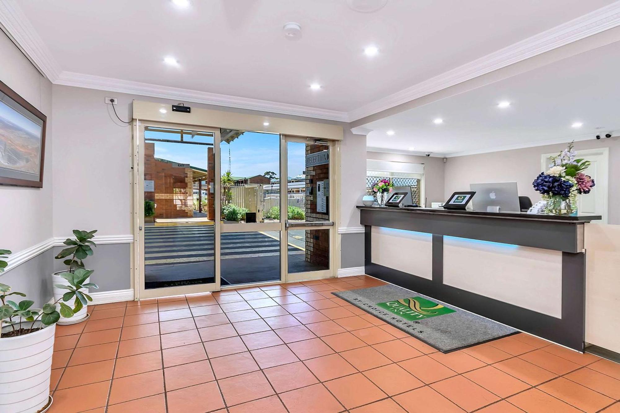 קלגורלי Quality Inn Railway Motel מראה חיצוני תמונה